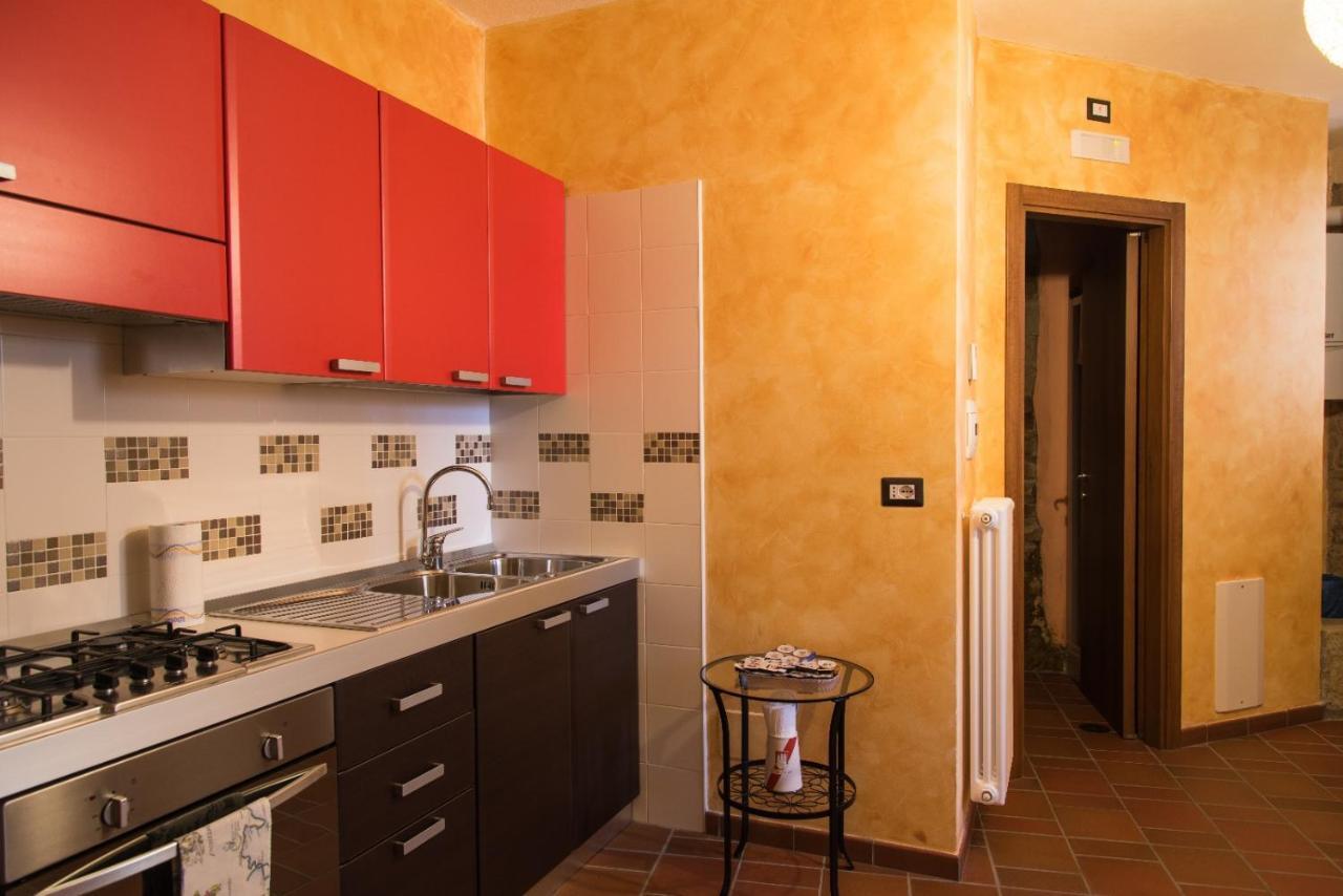 B&B La Casa Di Giulietta Castelmezzano Buitenkant foto