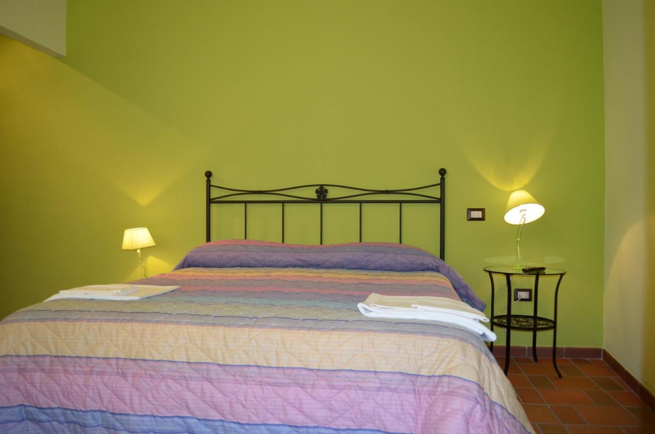 B&B La Casa Di Giulietta Castelmezzano Buitenkant foto