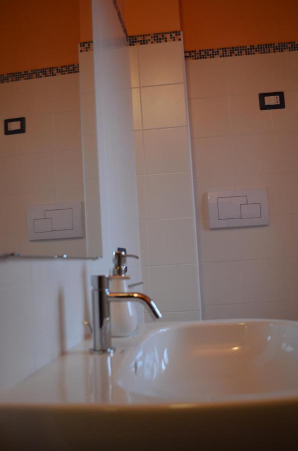 B&B La Casa Di Giulietta Castelmezzano Buitenkant foto