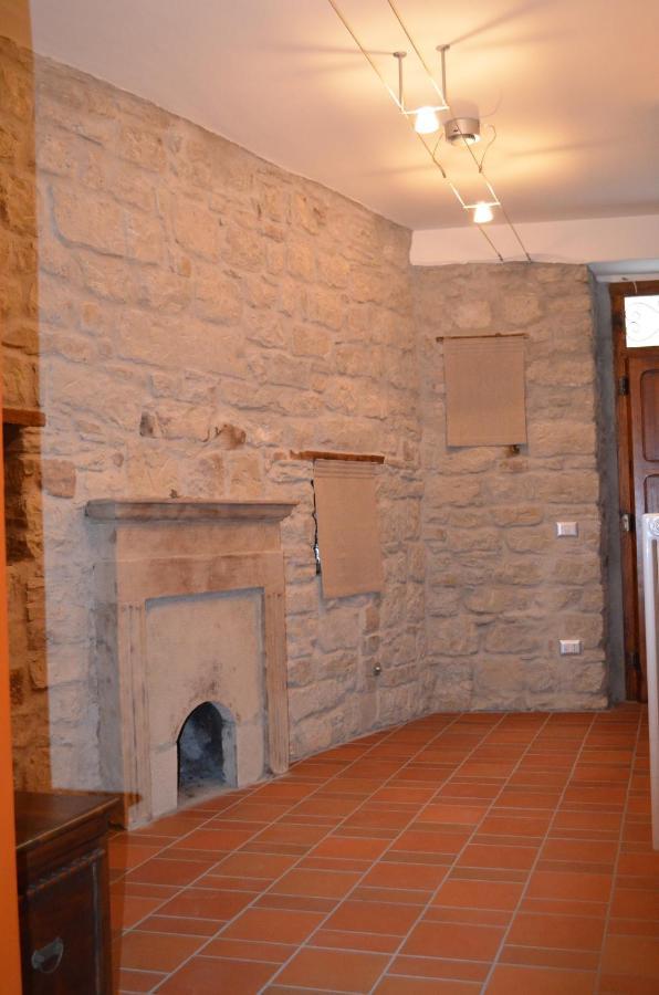 B&B La Casa Di Giulietta Castelmezzano Buitenkant foto