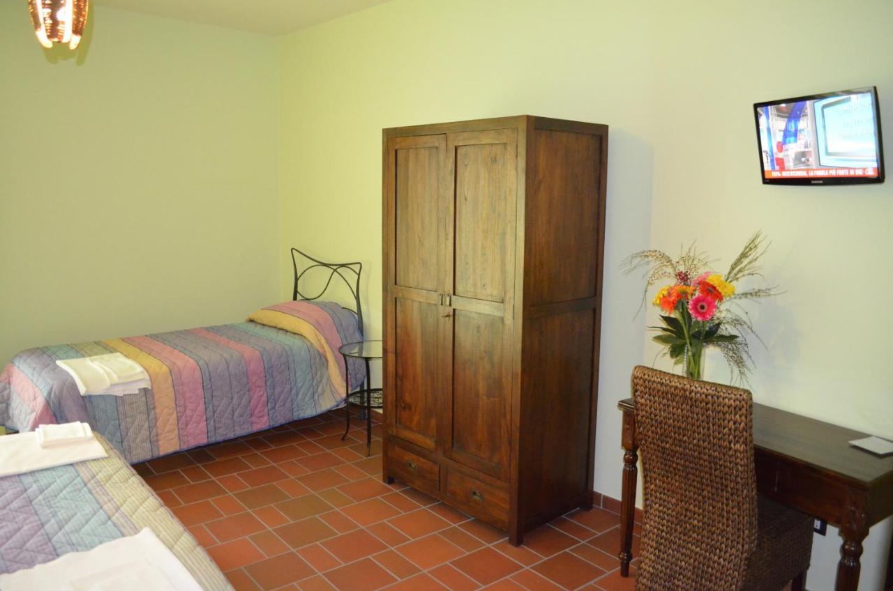 B&B La Casa Di Giulietta Castelmezzano Buitenkant foto